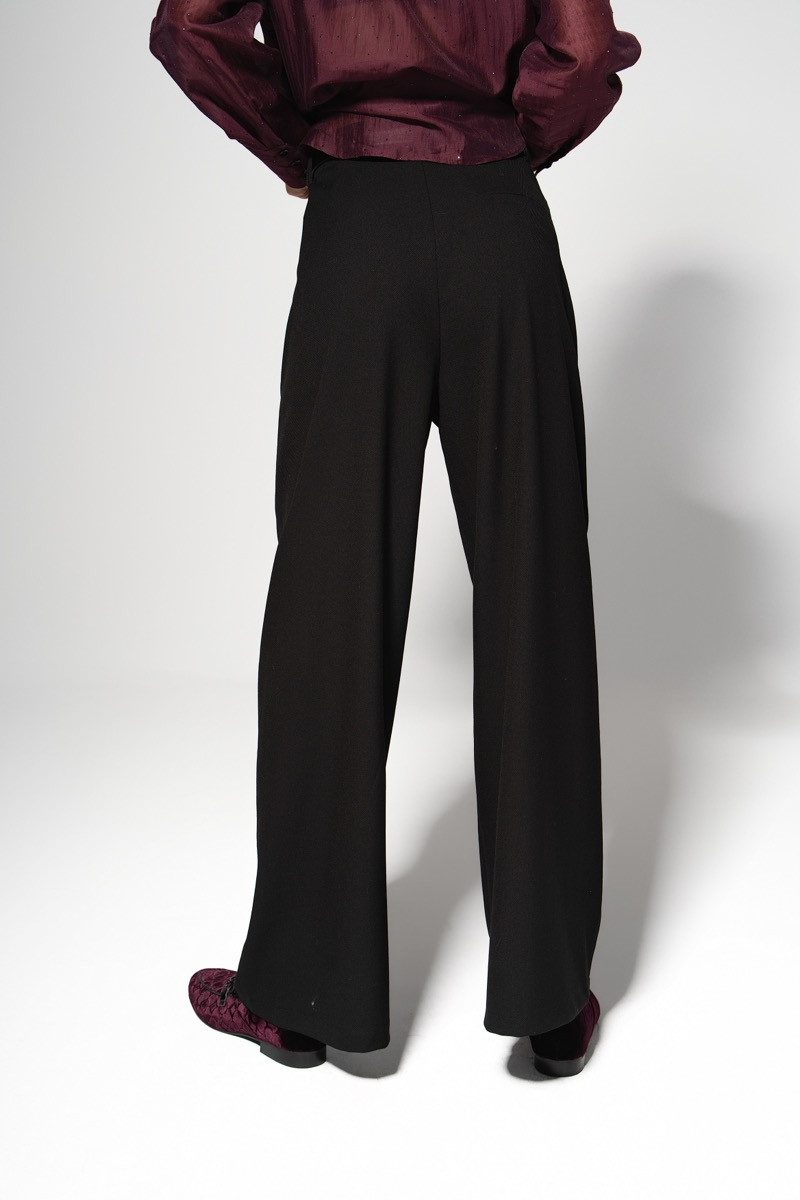 Панталон noir elegance Панталон noir elegance